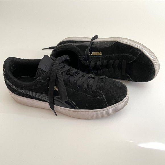 Puma Black Suede Vikky White Platform Low Top Sporty Comfort Leather Sneakers  8 - Picture 2 of 13